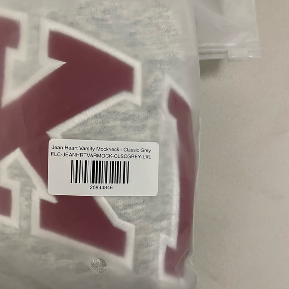 PARKE NWT Valentines Special Edition Jean Heart Varsity Fleece Mockneck Size L - Picture 9 of 10